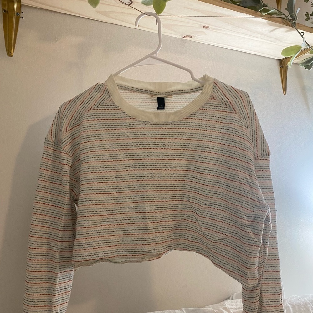 Cropped long sleeve crew neck